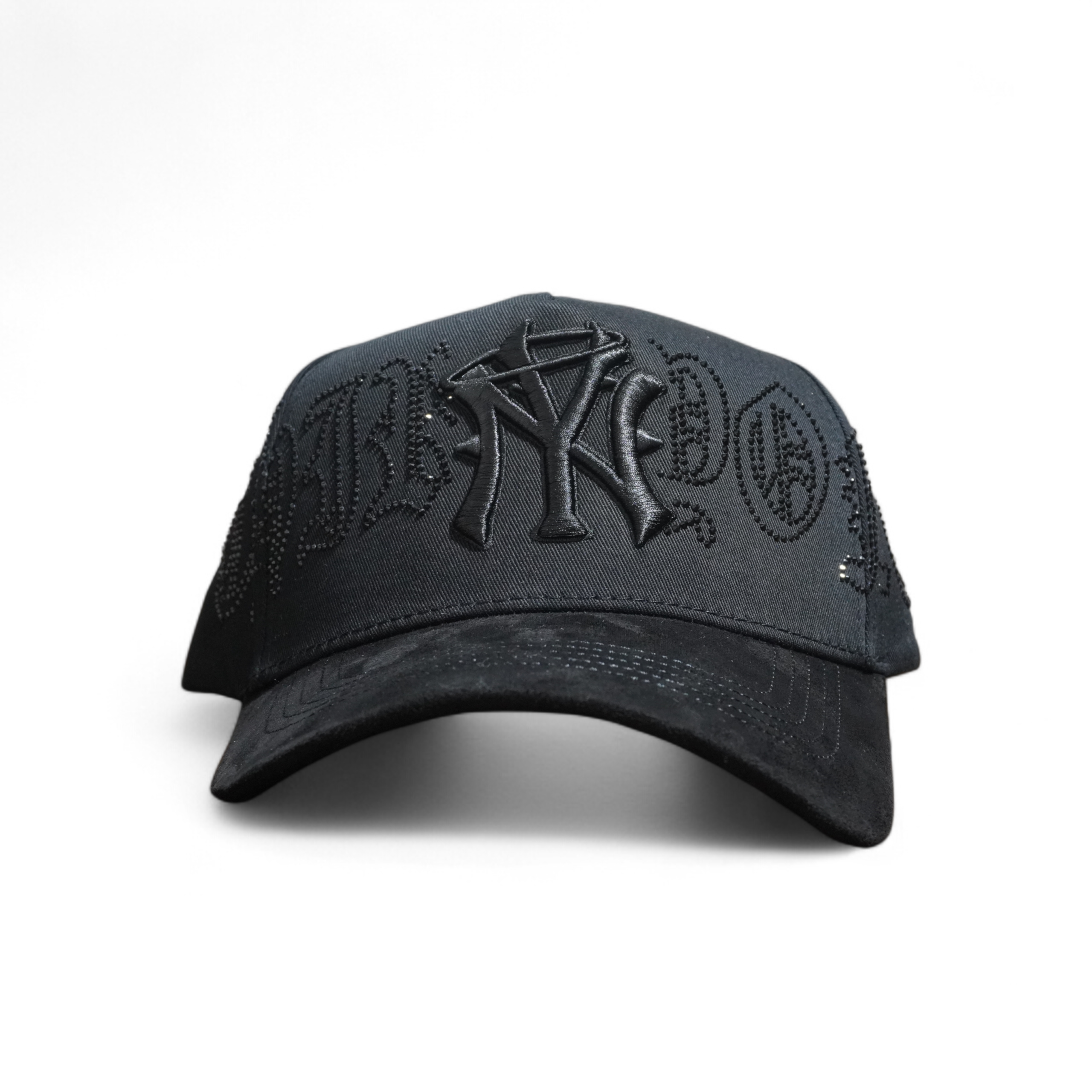 31 Hats — NY Crystal Black — fotografía 1